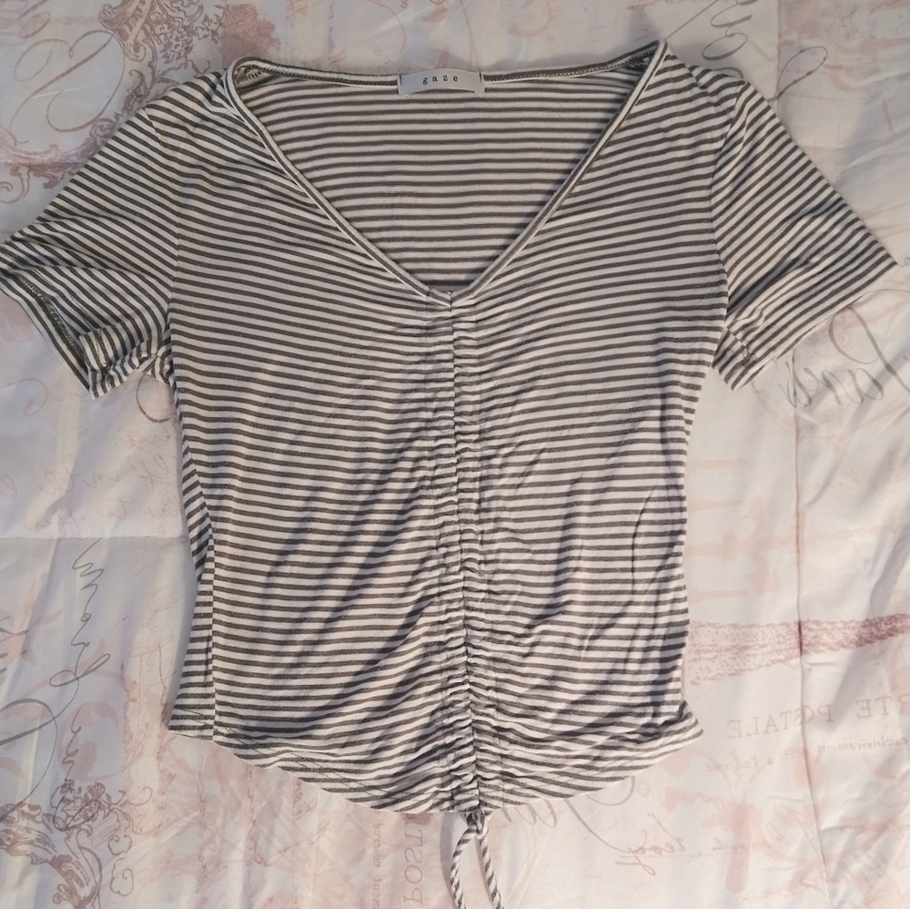 Gaze Kinched Stripes Shirt Crop - Picture 3 of 5